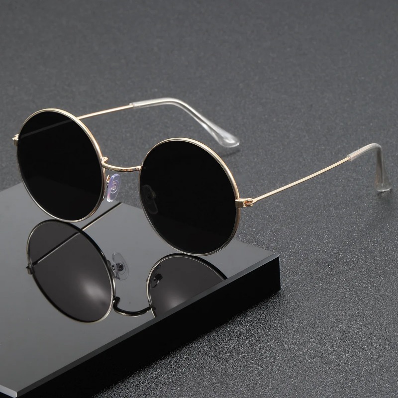 Retro New Punk Style Sunglasse - Metal Photo Panel 评论和价格